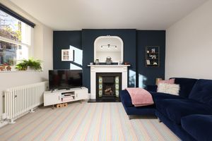 Sitting Room- click for photo gallery